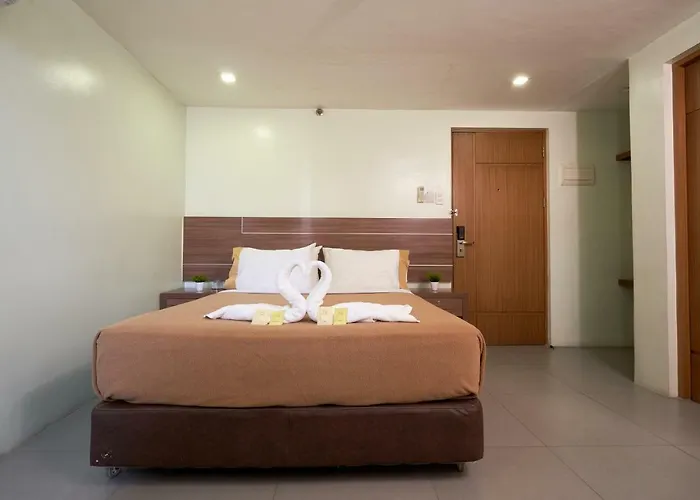 Rianne And Suites Hotell Cebu